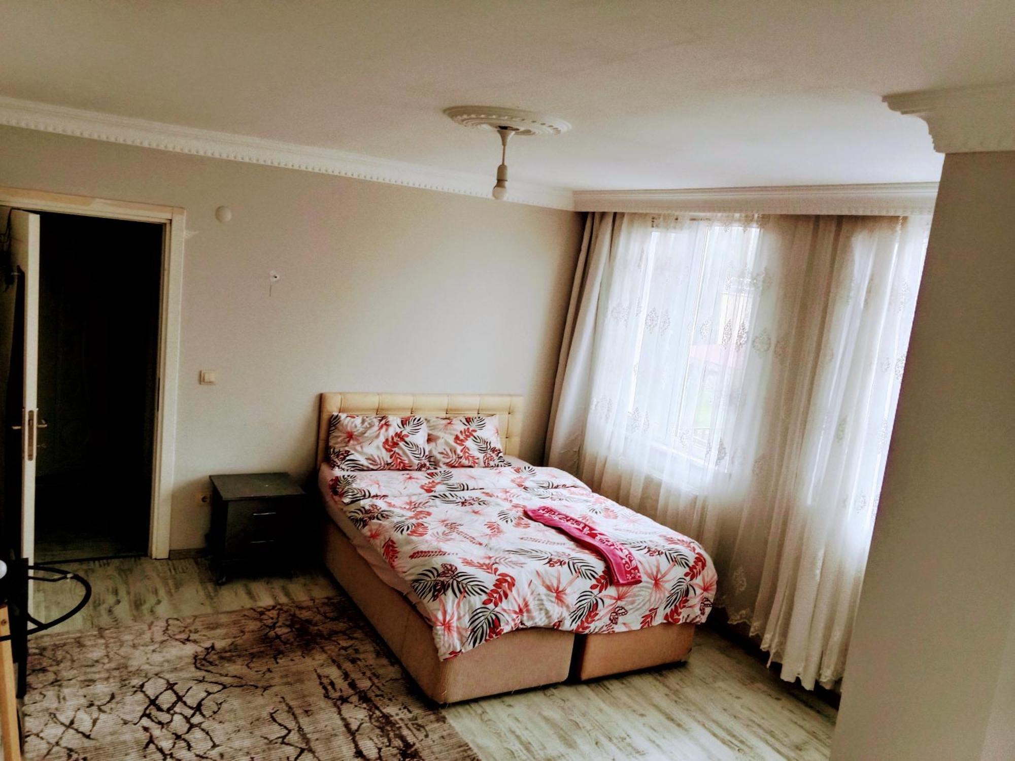 Ahmet Teacher Hotel,6 Minutes From The Airport Arnavutkoy 外观 照片