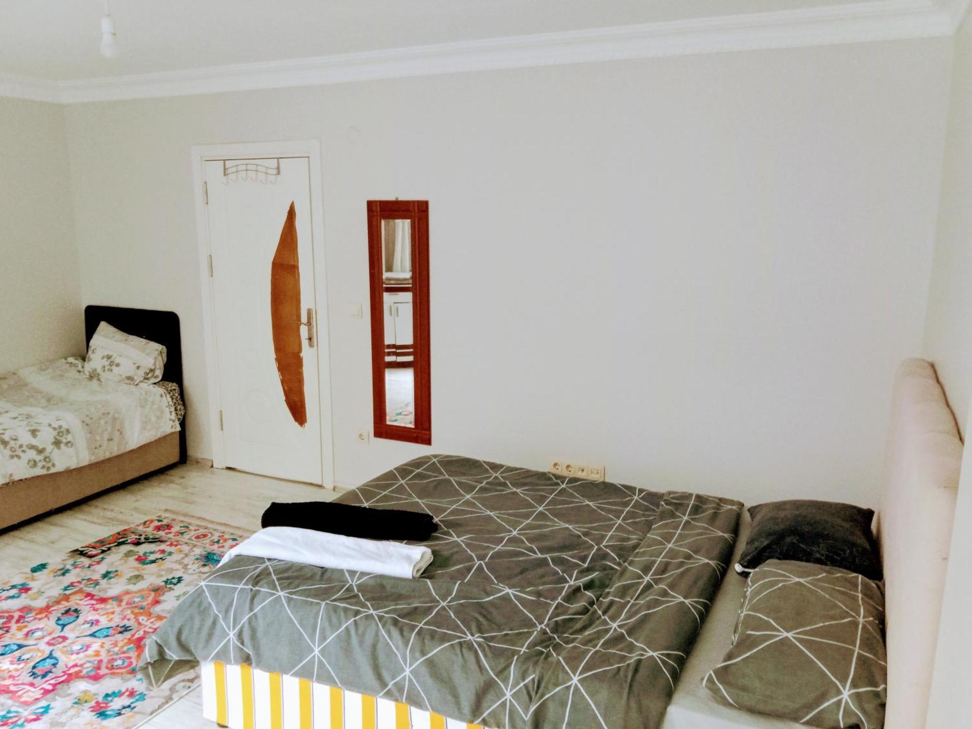Ahmet Teacher Hotel,6 Minutes From The Airport Arnavutkoy 外观 照片