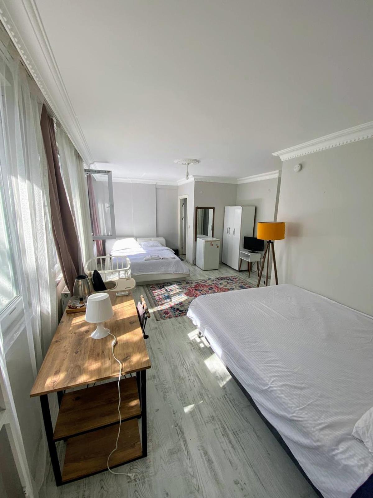 Ahmet Teacher Hotel,6 Minutes From The Airport Arnavutkoy 外观 照片