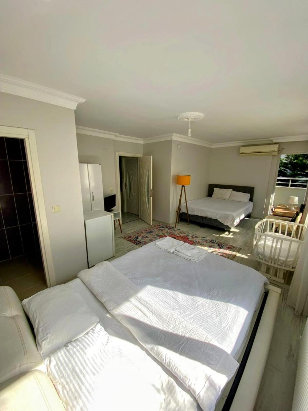 Ahmet Teacher Hotel,6 Minutes From The Airport Arnavutkoy 外观 照片