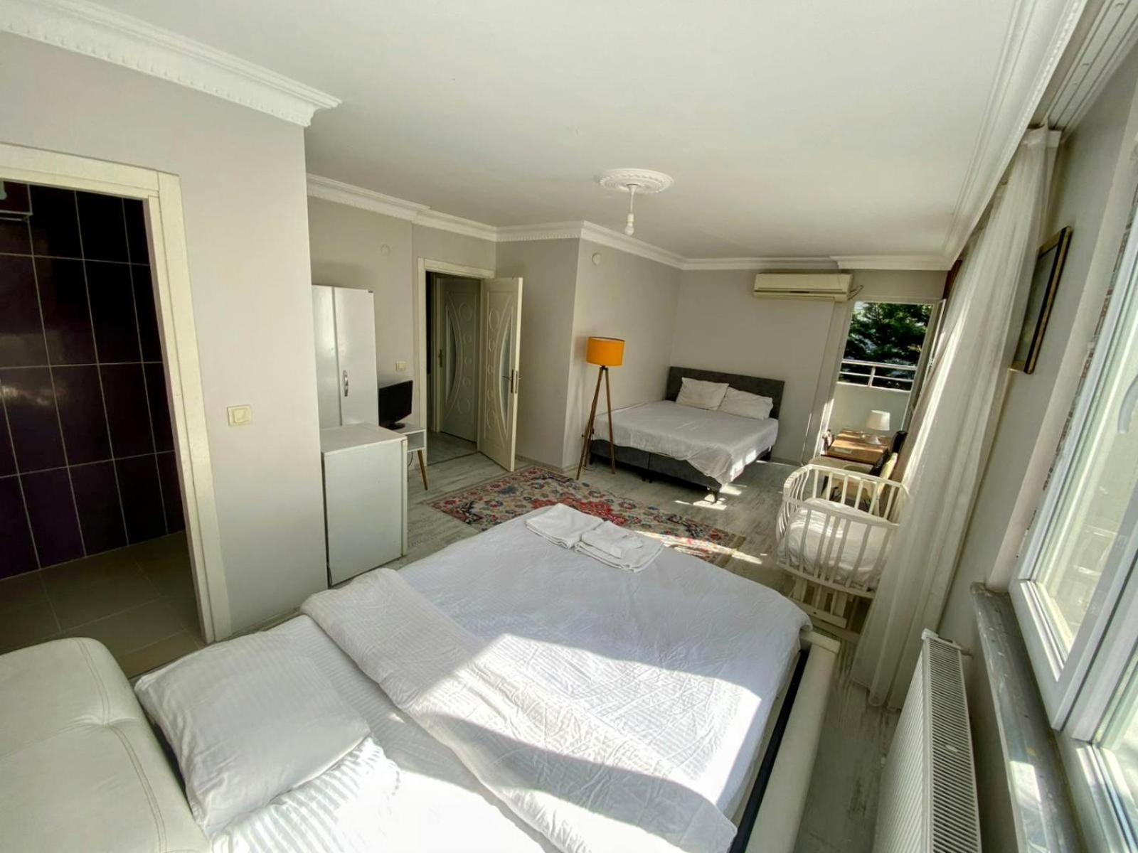 Ahmet Teacher Hotel,6 Minutes From The Airport Arnavutkoy 外观 照片