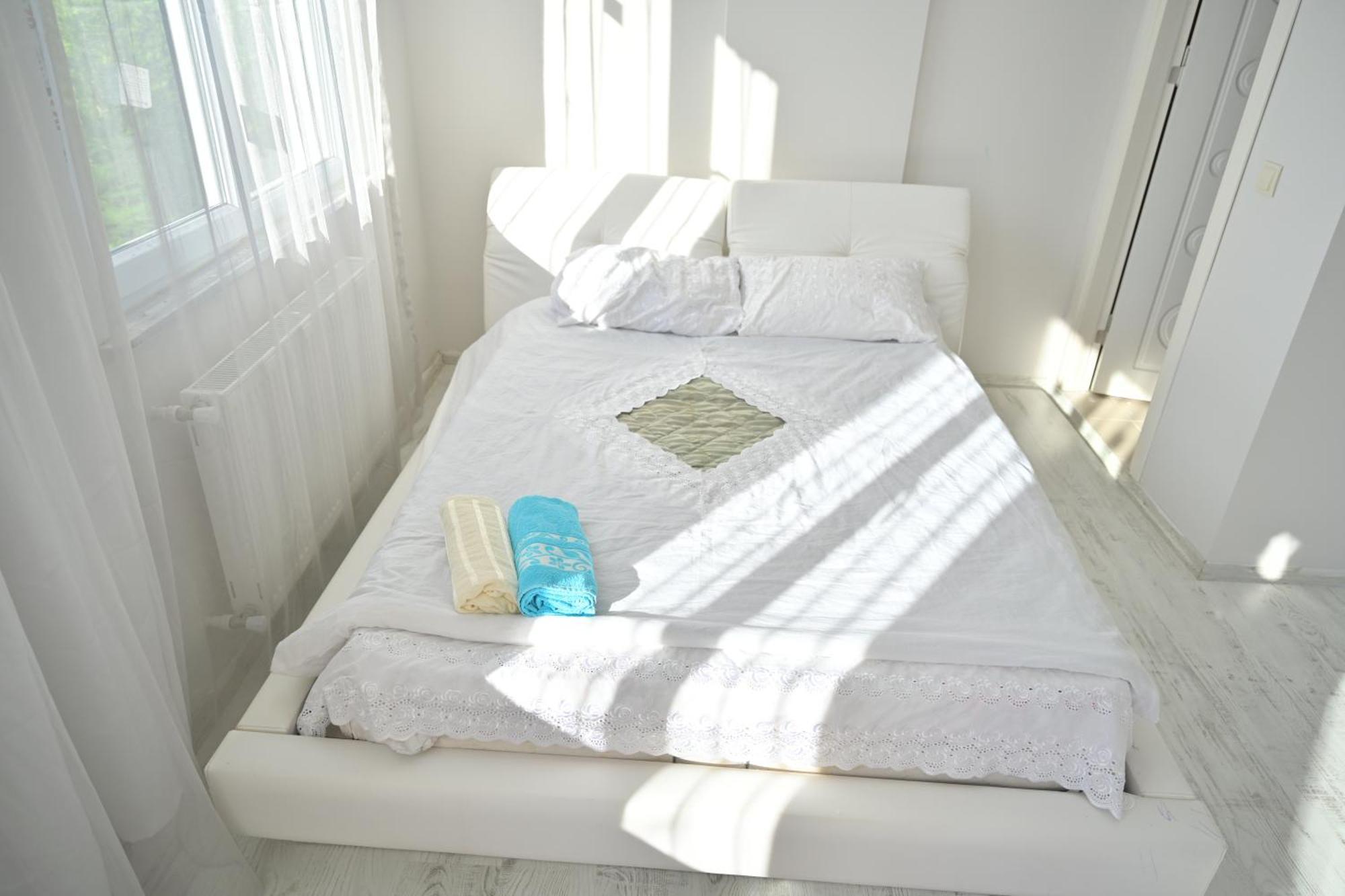 Ahmet Teacher Hotel,6 Minutes From The Airport Arnavutkoy 外观 照片